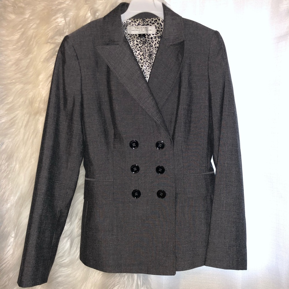 Women’s Tahari suit jacket